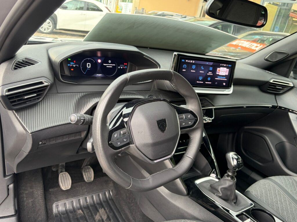 2008 II 2024 1.2 puretech Allure s 101cv